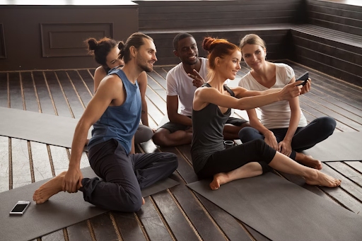 amis virtuels réunis pour une séance de sport